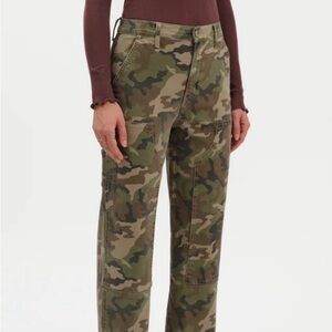 NWT DAZE DENIM Camo Utility Cargo Pants - Olive Green